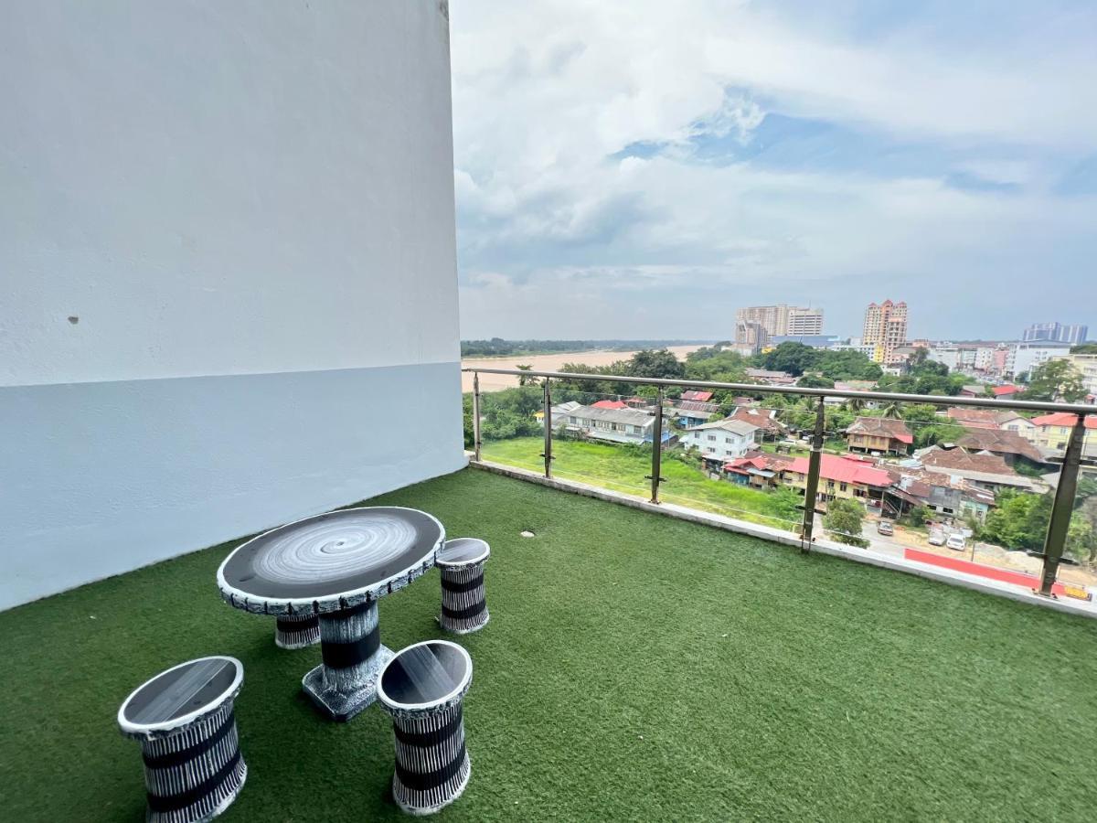 Riverview 8Pax 2Br In Kbtown Ps4, Netflix A-1-12 Kota Bharu Zewnętrze zdjęcie