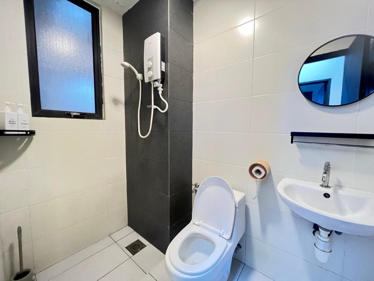 Riverview 8Pax 2Br In Kbtown Ps4, Netflix A-1-12 Kota Bharu Zewnętrze zdjęcie