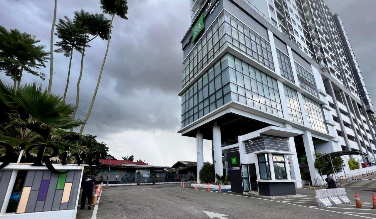 Riverview 8Pax 2Br In Kbtown Ps4, Netflix A-1-12 Kota Bharu Zewnętrze zdjęcie